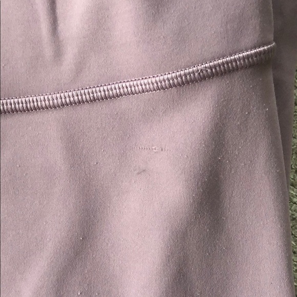 Lulu 🍋 mauve awaken tight hi waisted - Picture 7 of 9